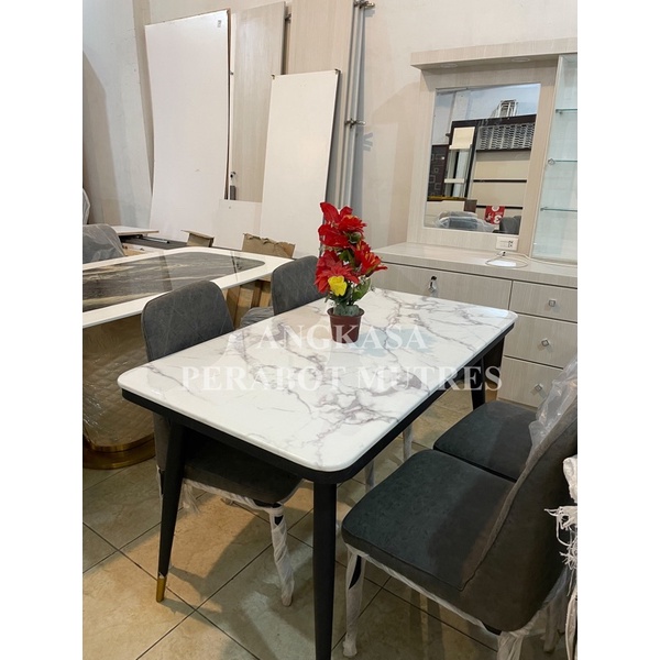 Meja makan marmer 4 person