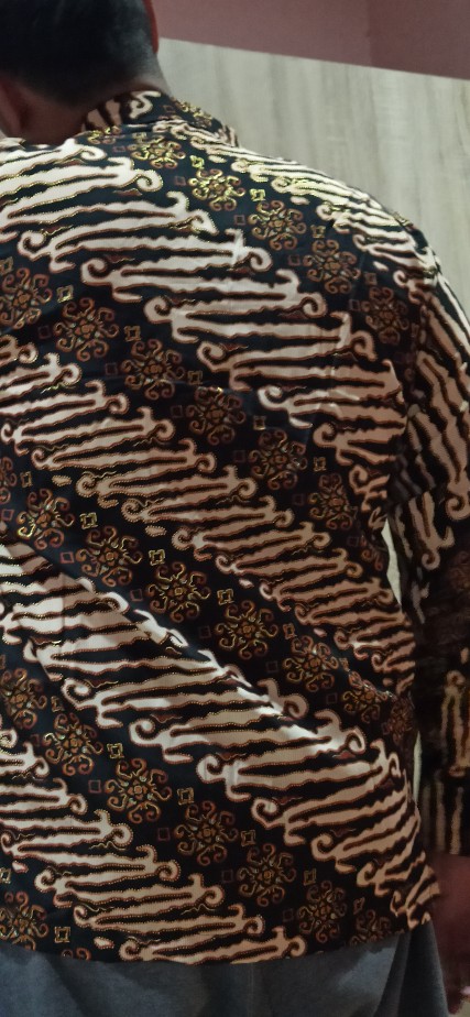 Lembayung.id / Kemeja Batik Lengan Panjang Lereng Coklat