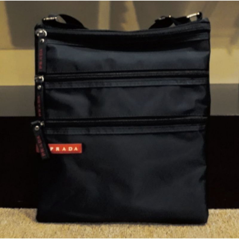 tas prada pria wanita