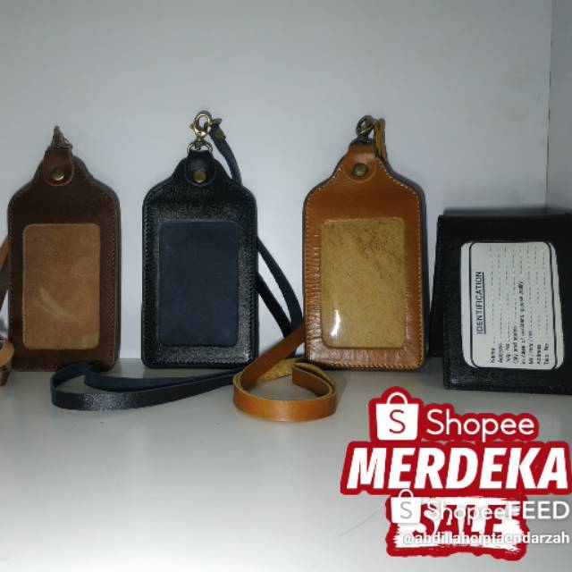 

Name tag bahan kulit