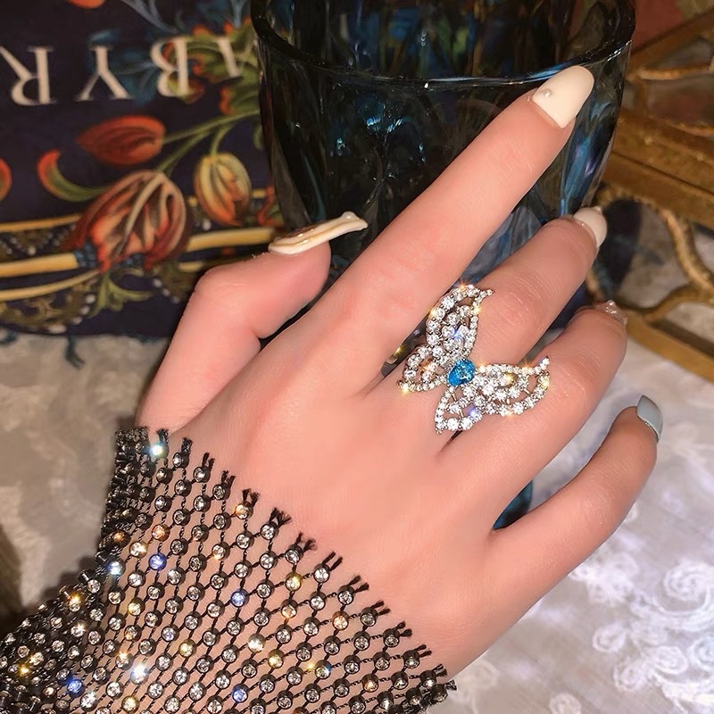 Cincin Model Terbuka Desain Kupu-Kupu hollow Bahan S925 silver Warna Biru Untuk Wanita