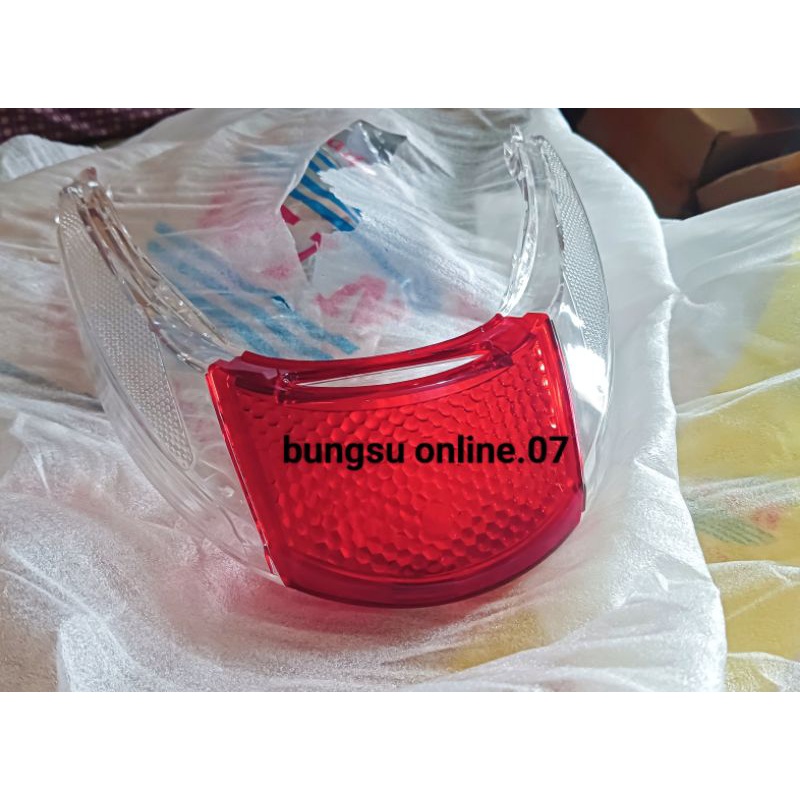 KACA MIKA LAMPU STOP BELAKANG VARIO 110 KARBU