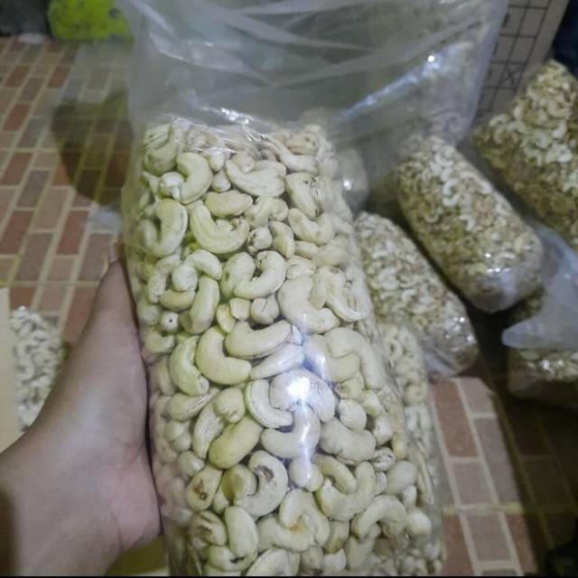 

KACANG MEDE MENTAH ORIGINAL