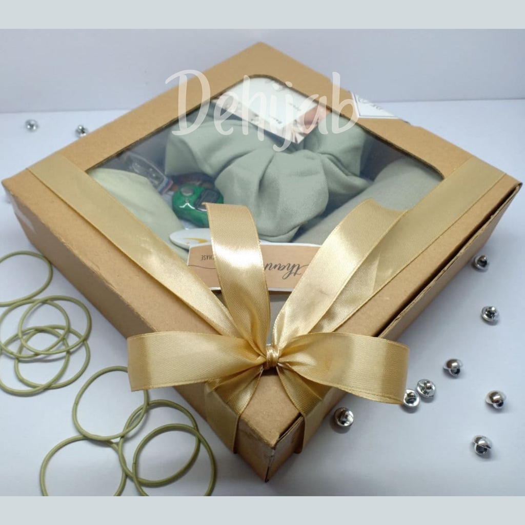 Hampers Hijab / Hijab Segi Empat Premium / Gift Box / Set Hadiah / Kado Wisuda