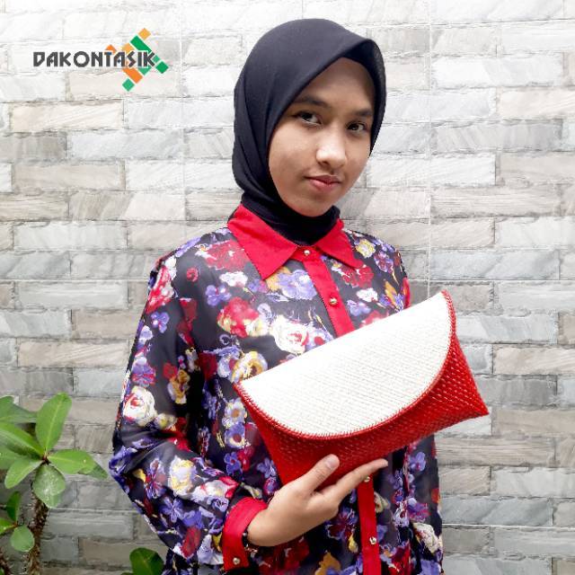 Clutch anyaman pandan polos  / clutch pesta kondangan  - dakontasik