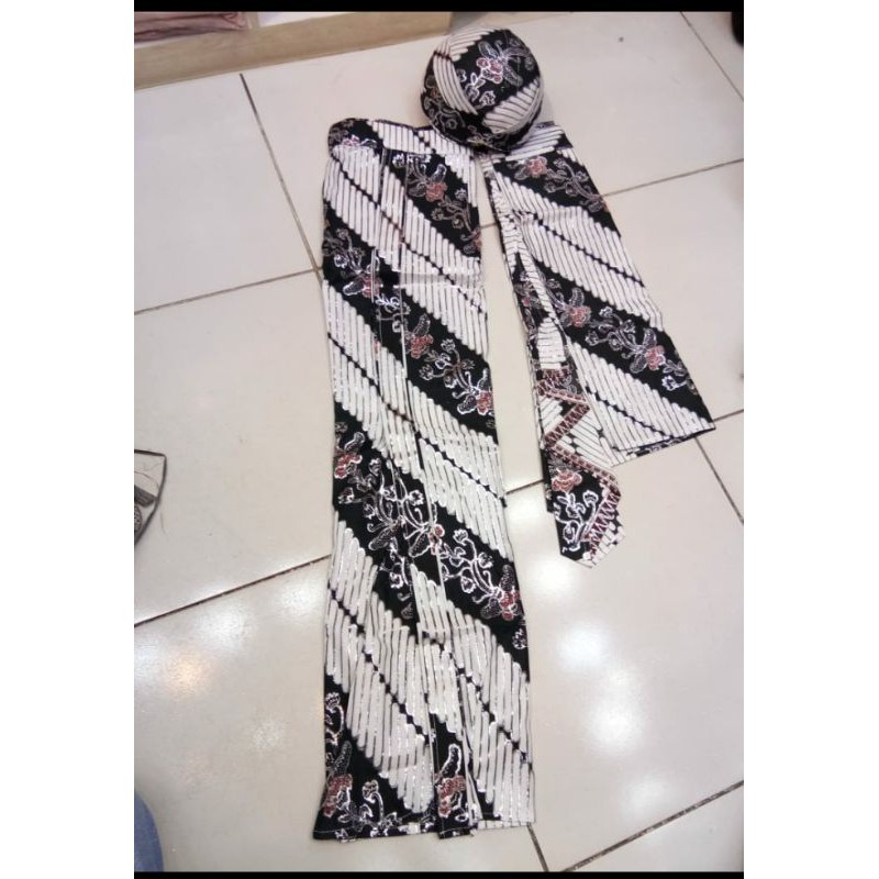 SALEEE KAIN PRADA BATIK NAWAHN PENGANTIN//KAIN BATIK//KEBAYA