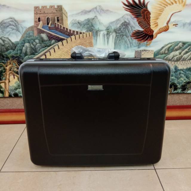 

Tas Map Dokumen Kantor File President 20" 3146 black