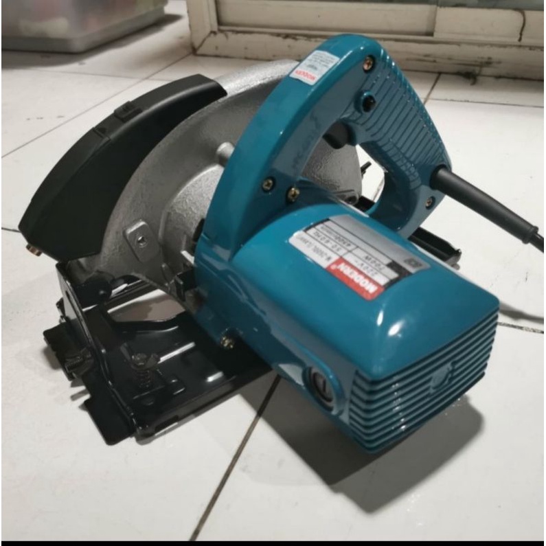 mesin circular saw MODERN M-2600 L/ mesin belah kayu MODERN