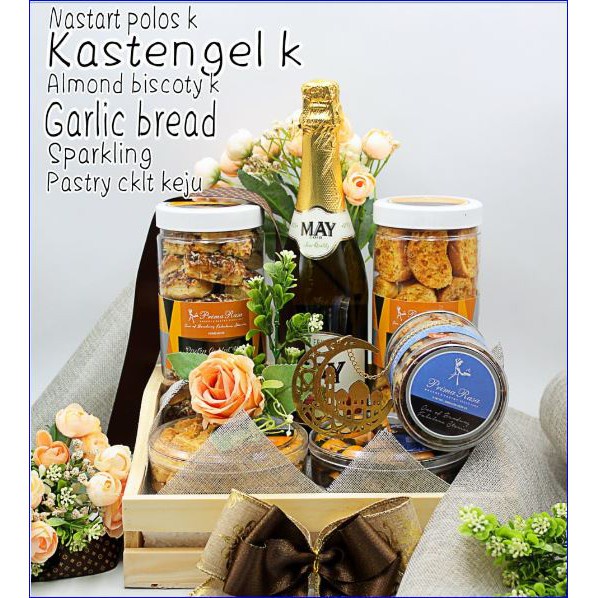 

READY CIKARANG 19 JUL 2025 - HAMPERS 5 PRIMA RASA BANDUNG HAMPER GIFT PARCEL BEST SELLER COOKIES SPARKLING ORIGINAL NATAL CHRISTMAS PAKET PACKAGE IDUL FITRI RAMADAN LEBARAN FESTIVE SEASON CNY CHINESE NEW YEAR MOONCAKE IMLEK