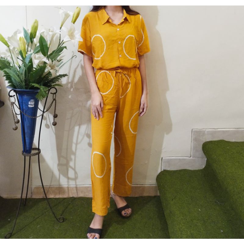 One Set Setelan Tie Dye Bali Kemeja Lengan Pendek - ONE SET Piyama Tie Dye Wanita & Pria GROSIR-GKS GloOeangeShibori