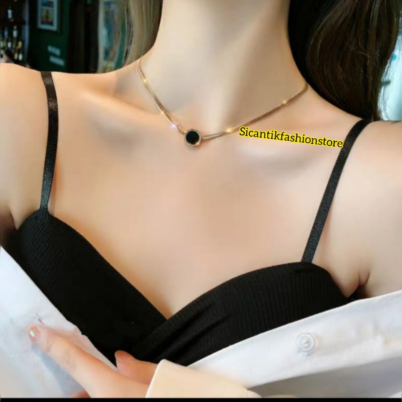 Kalung Titanium Pipih Rose Gold Liontin Bvlgarii Angka Romawi Terlaris  Anti Karat Selamanya Wanita Terlaris Anti Karat selamanya Kalung Titanium Bulgarii Kekinian Mewah Fashion Wanita