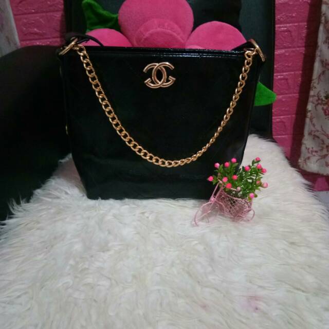Tas chanel rantai hitam k cleo