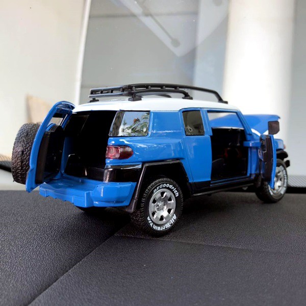 TOYOTA FJ CLUISER Parfume Pewangi Pengharum Mobil Parfum Pajangan Miniatur Diecast Mobil