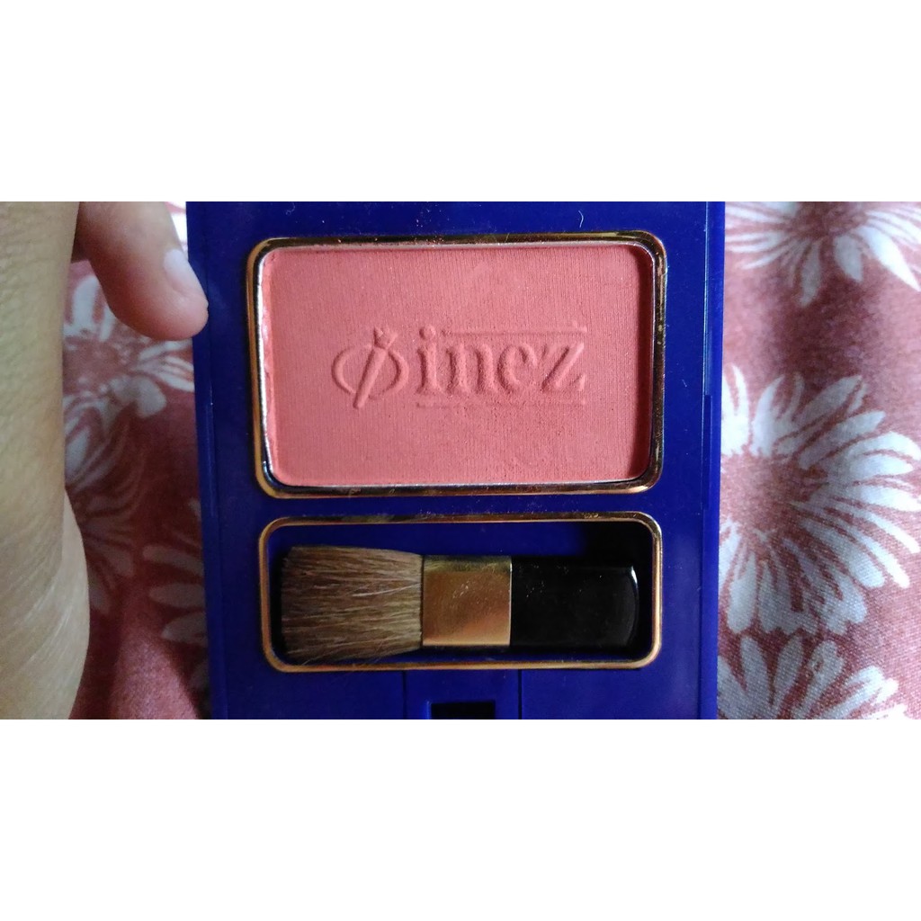 INEZ BLUSHER WITH BRUSH