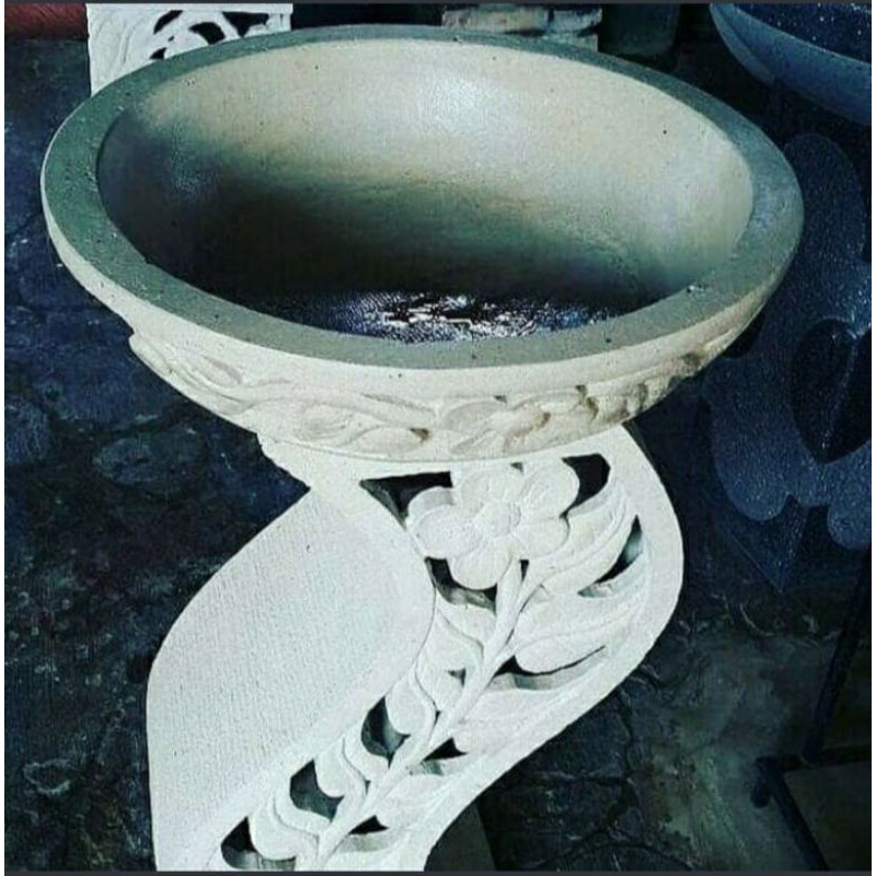 Pot Taman Terazzo Model Ukir Unik dan Mewah