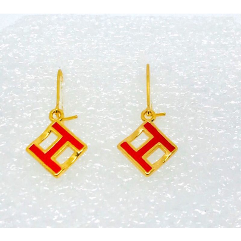 (Anti Karat) Anting Gantung H Merah Lapis Emas