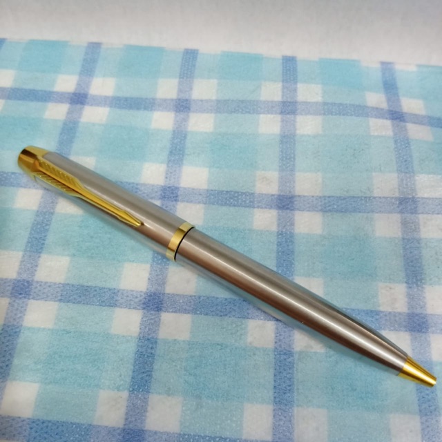 

Pulpen CUSTOM GRAFIR tw 250 silver list gold