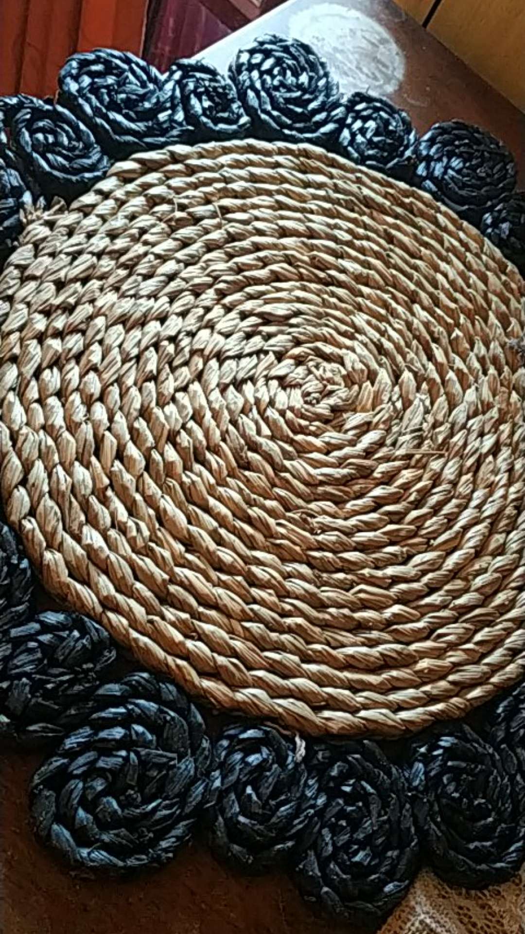 Placemat Seagrass Matahari Natural List Hitam Diameter 35 Cm