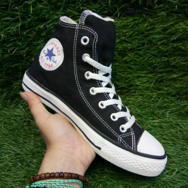 Sepatu converse classic high hitam putih