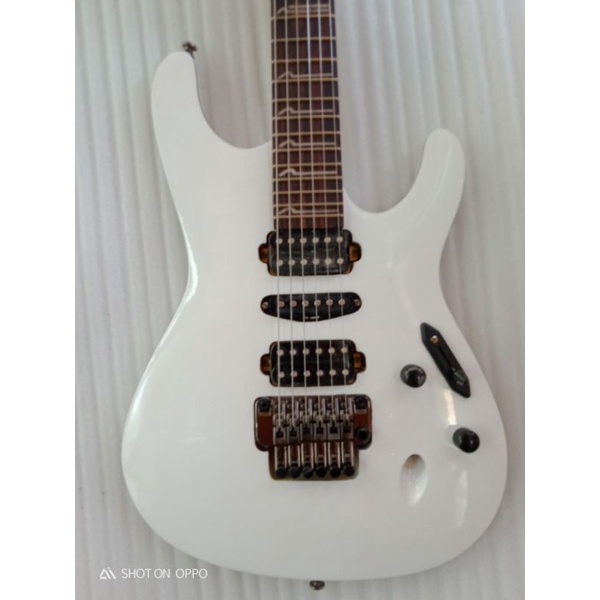 gitar listrik ibanez s series