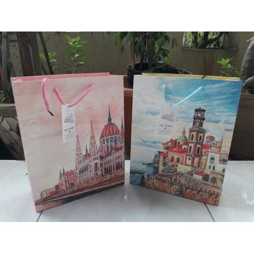 

FRESH paper bag kotak kado valentine ekslusif ISTIMEWA