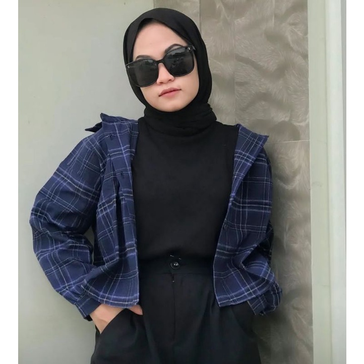 MOLLY BASIC CROP KEMEJA FLANEL