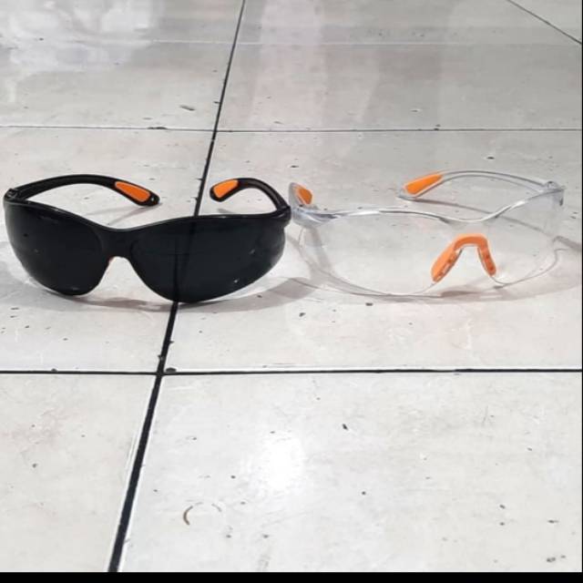 Kacamata safety hitam dan bening