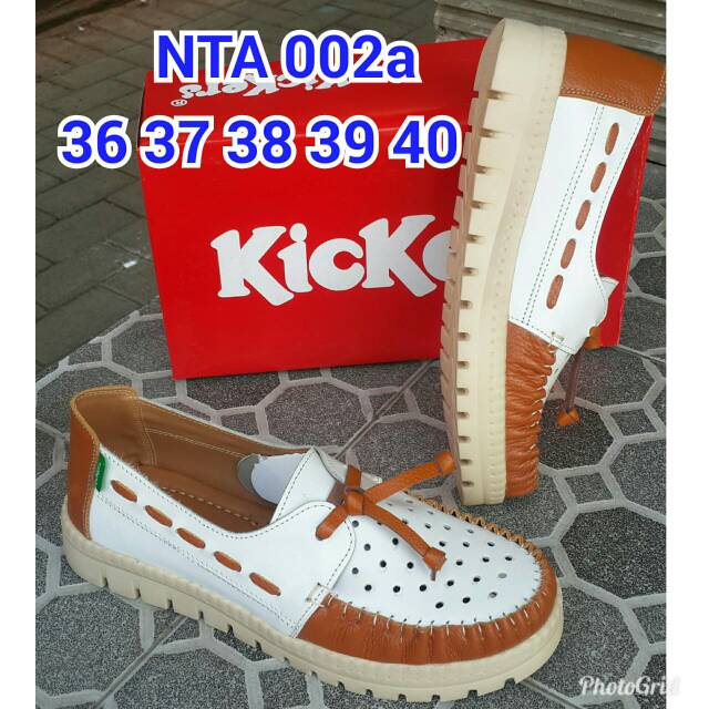 Sepatu kickers wanita kode NTA 02 tan putih
