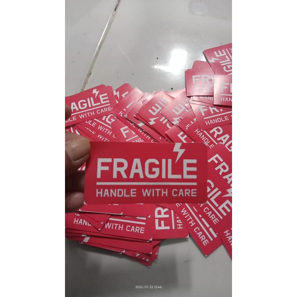

STICKER FRAGILE KEKINIAN 8 X 4 CM