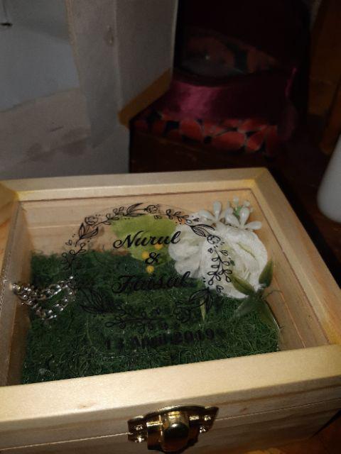Kotak Cincin Kawin Kayu Akrilik (bantalan Burlap) / Wooden Acrylic Wedding Ring Box