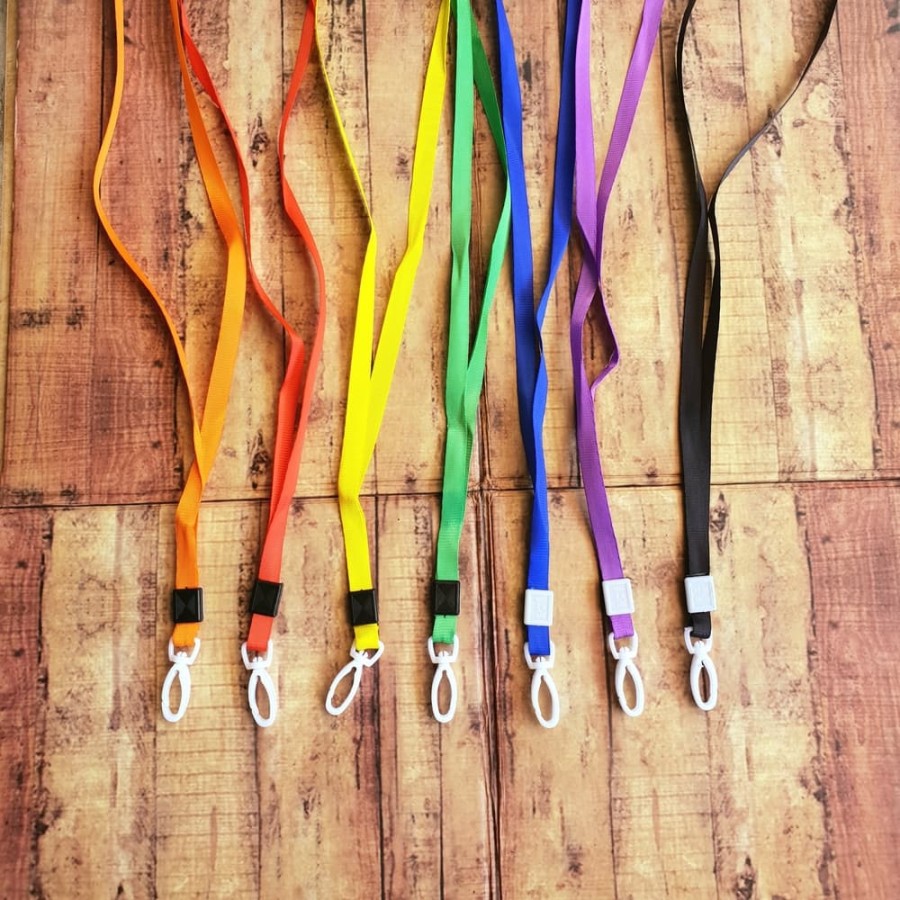 

Tali ID Card Cantol Bahan Plastik - Tali Gantung ID Card + Cantolan