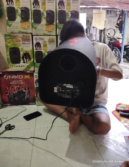 SPEAKER BLUETOOTH NIKO GL 10 KARAOKE 10 INCH PRIA-1