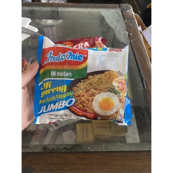 INDOMIE JUMBO AYAM PANGGANG BIRU