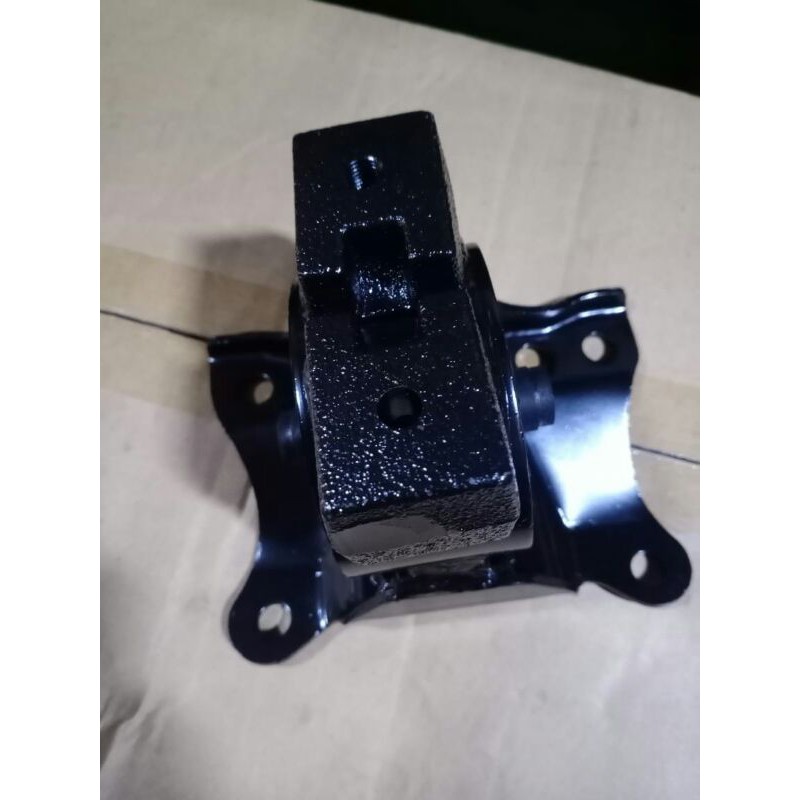 Engine mounting Kiri nissan serena C24