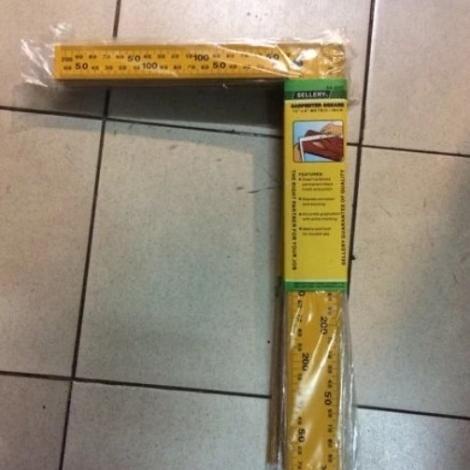 

Penggaris Siku 30x20 cm Siku Tukang Sellery USA Kualitas Bagus arttec93 Berkualitas