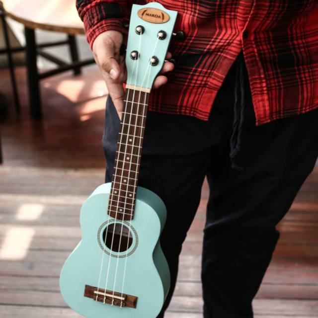 Ukulele akustik soprano MAKOA MKSP BANYAK BONUS