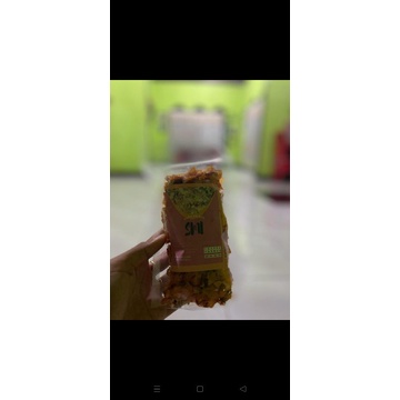 

keripik balado khas dharmasraya