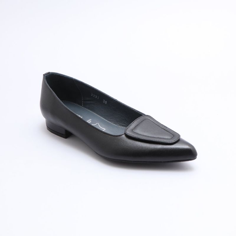 BUCCHERI  wanita colynn black