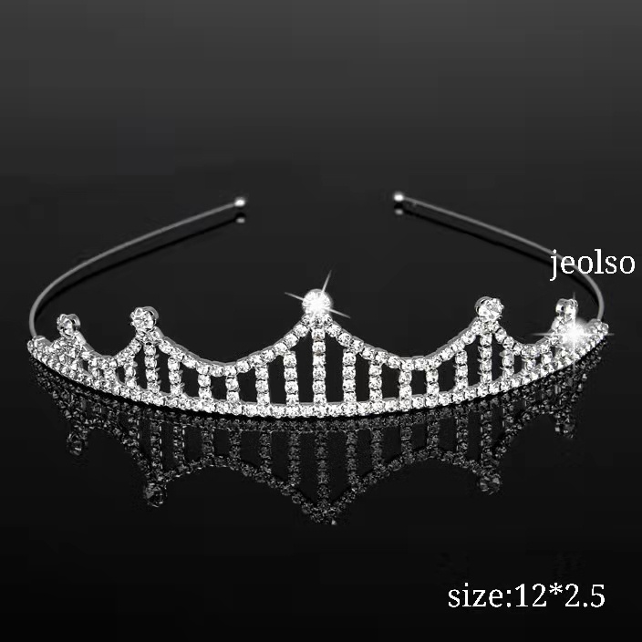 Mahkota anak perempuan untuk pesta dan ulang tahun