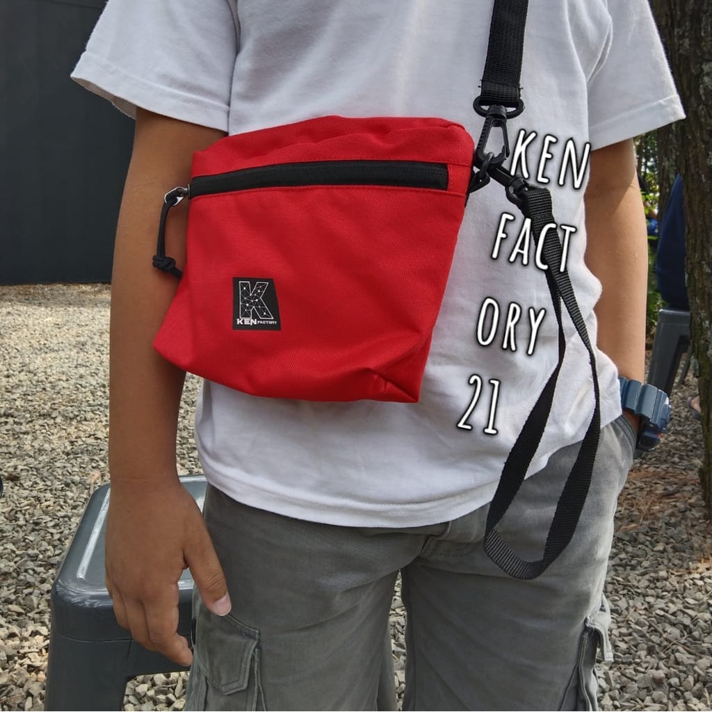 BUY 1 GET 1 Tas Selempang Sling Bag Unisex