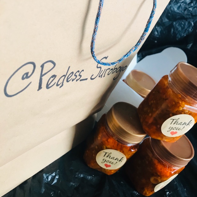 

@pedes_suroboyo terdiri dari beberapa farian seperti ( sambel cumi, terasi, bawang, korek)