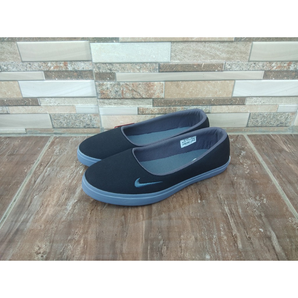 SEPATU WANITA SLIP ON 01 FOXING ABU TERLARIS BERKUALITAS.SEPATU KULIAH KERJA SANTAI SIMPLE DAN UNIK