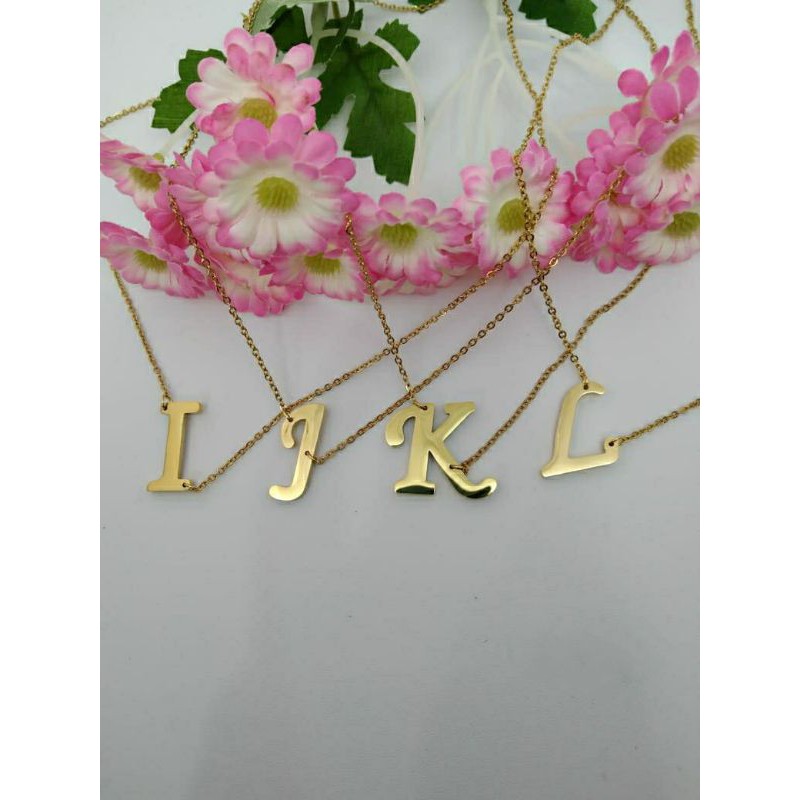 Fourfashion Kalung huruf latin titanium premium
