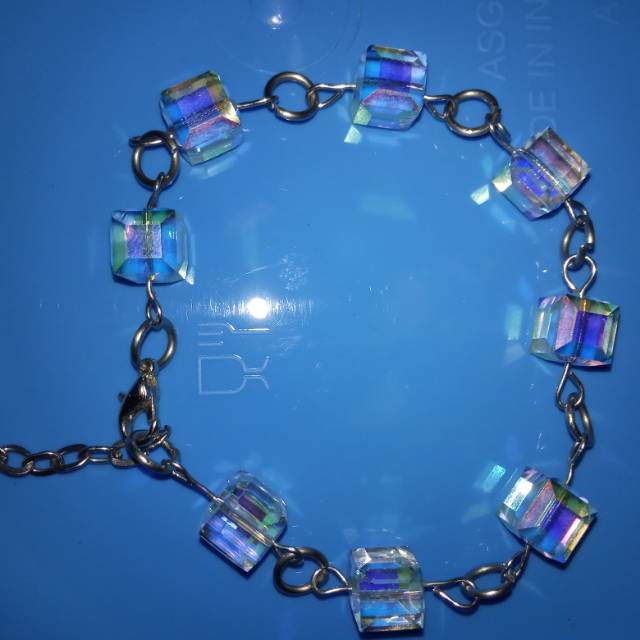 Gelang kristal swarovski kubus 8 mm