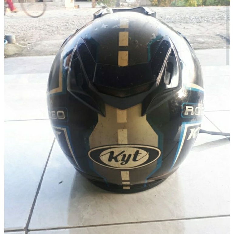 HELM DEWASA KYT SECOND