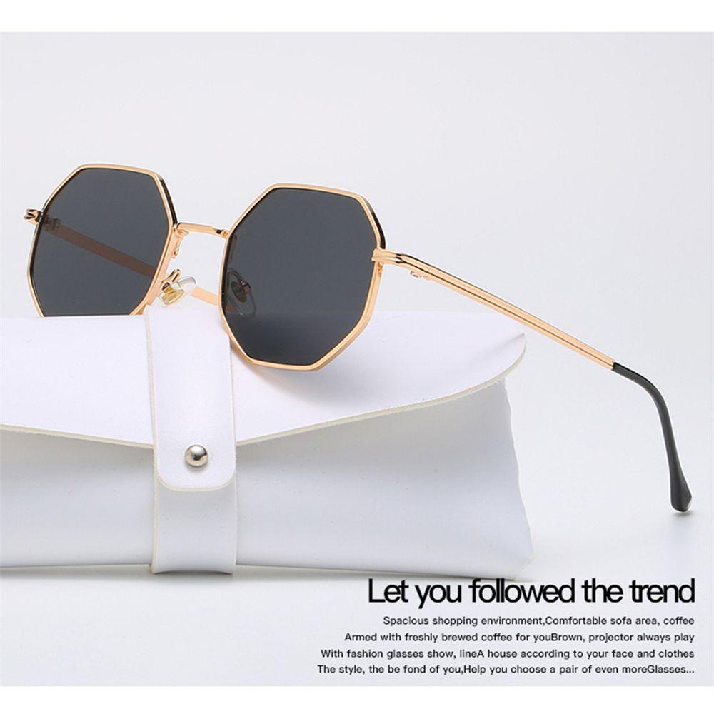 Lily Kacamata Hitam Kotak Retro Frame Kecil Shades Sunglasses Untuk Pria/ Wanita