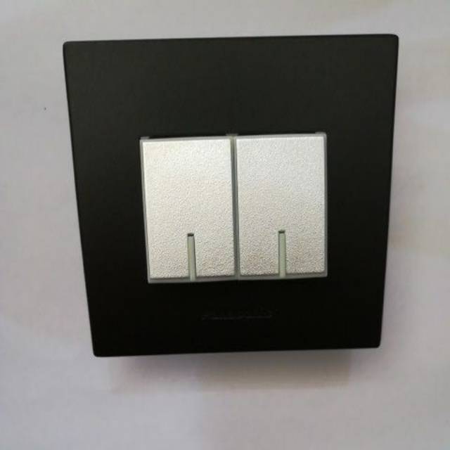 Panasonic Black Silver Saklar 2 Gang Iluminasi