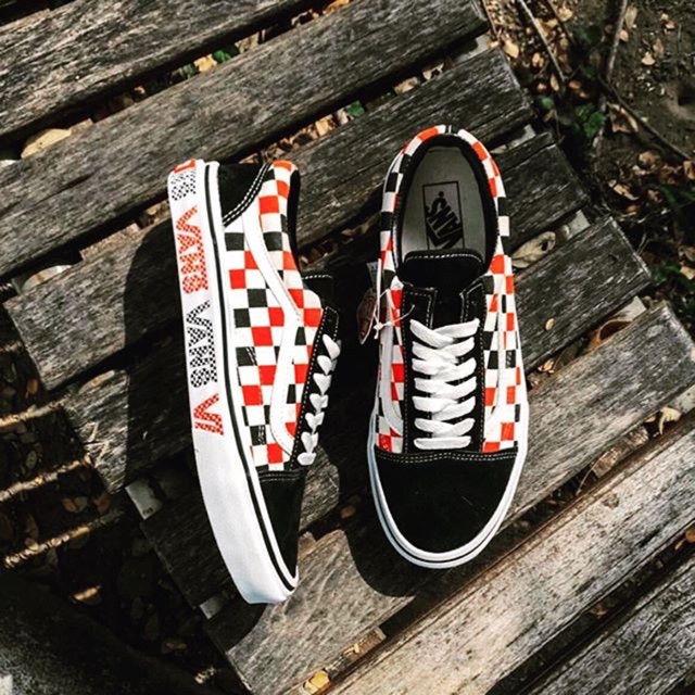 VANS CHECKERBOARD
