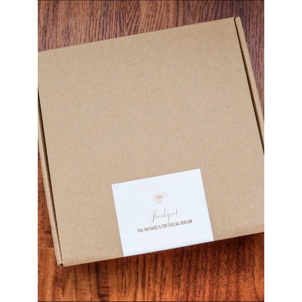 

ARAKIDSOFFICIAL - GIFT BOX AND CARD ADD ON