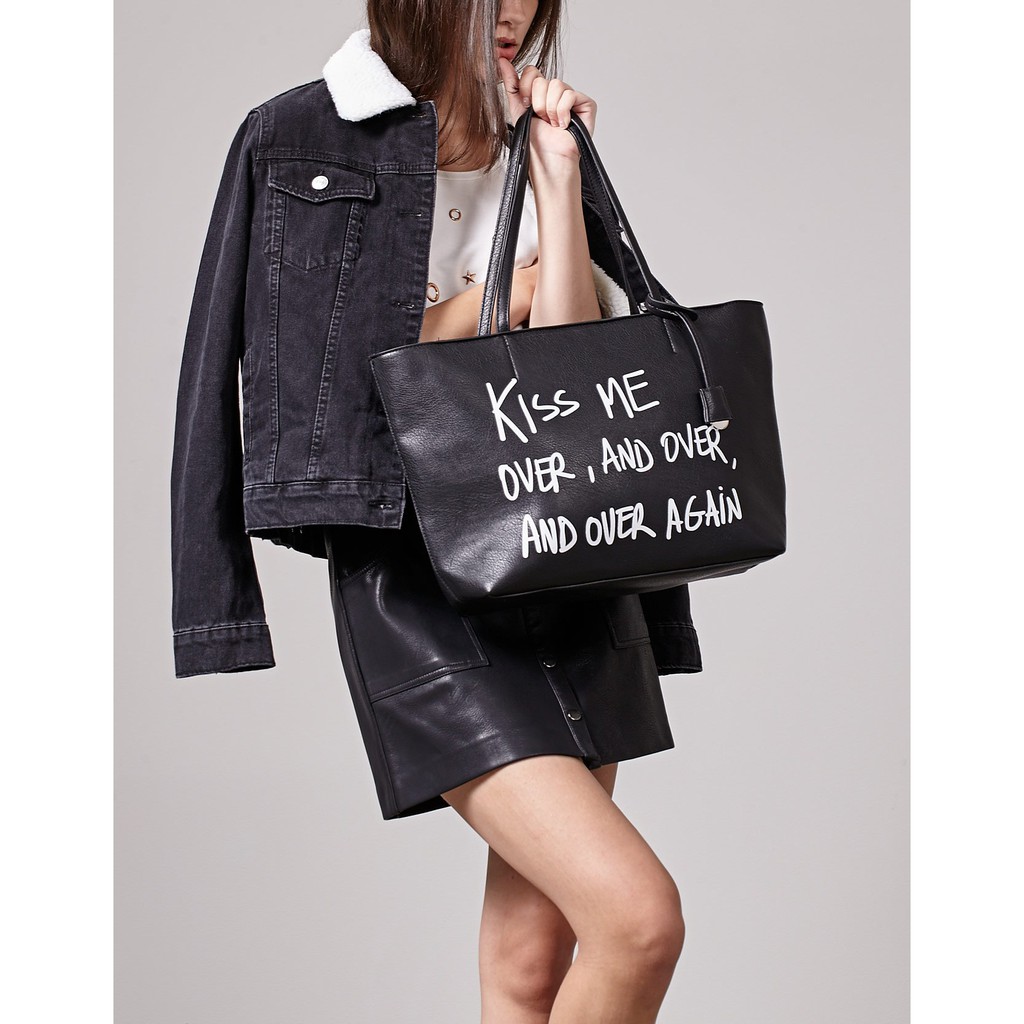 PGBAGS-TAS WANITA STRADIVARIUS KISS TOTE BAG#178459